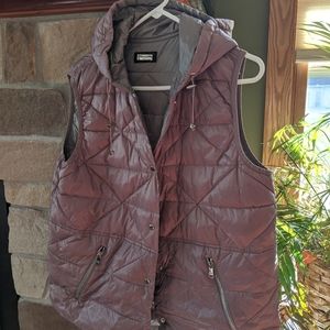 Bernardo Reversible Vest Hooded Packable
